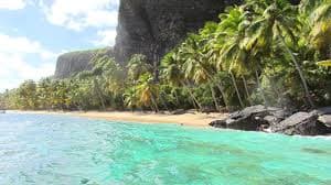 Playa Frontón Hike
